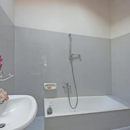 Appartement In Villaggio Sanghen Mit Garten, Terrasse Und Gemeinsamem Pool Manerba del Garda