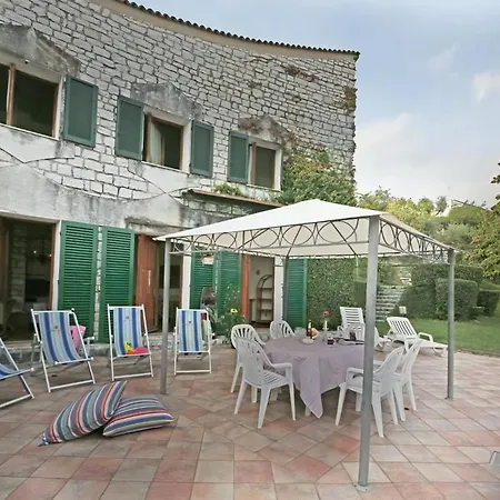 In Villaggio Sanghen Mit Garten, Terrasse Und Gemeinsamem Pool Appartement Manerba del Garda