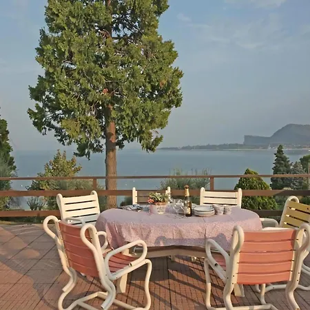 In Villaggio Sanghen Mit Garten, Terrasse Und Gemeinsamem Pool