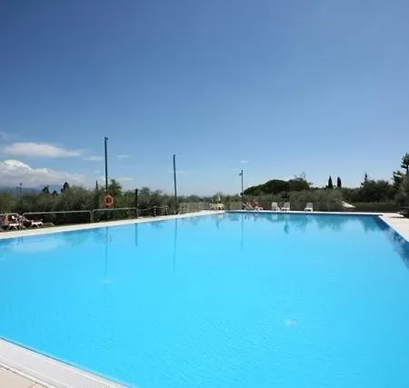 Appartement In Villaggio Sanghen Mit Garten, Terrasse Und Gemeinsamem Pool